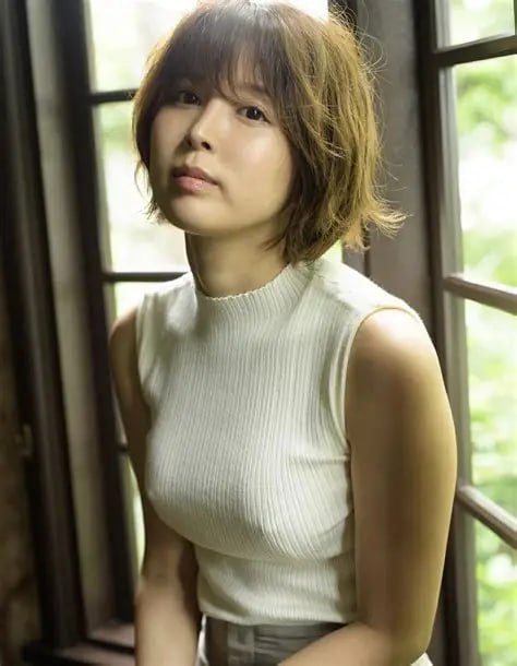 四个女同学玩弄我Jメイリン モデルコレクション メイ-高清完整版